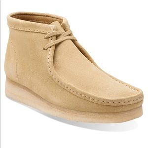 Clark’s Wallabee Chucka Boot Maple Suede